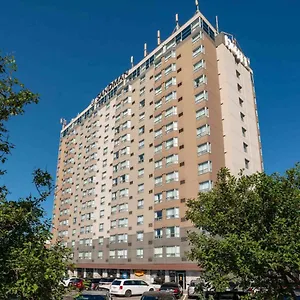 4* Hotel Sandman Signature